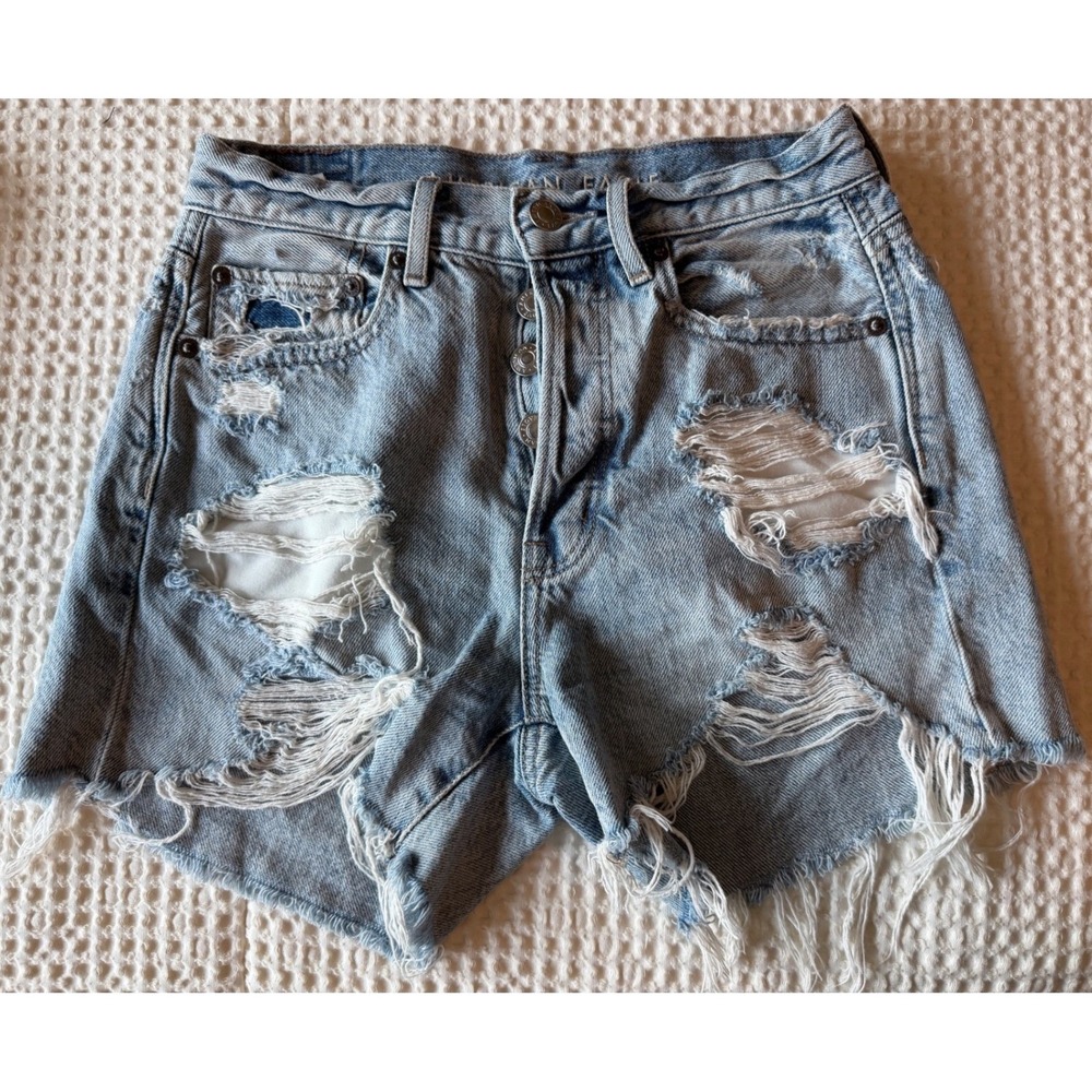 American Eagle Distressed Denim Shorts Light Wash Button Fly Size 00 Womens